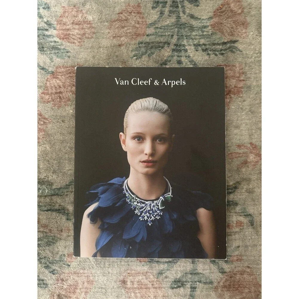 VAN CLEEF & ARPELS 2016 FINE JEWELRY WATCH CATALOG Book Diamonds Magazine Photos